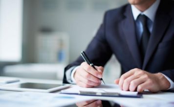 Как заполнить заявление о возврате излишне уплаченного налога?